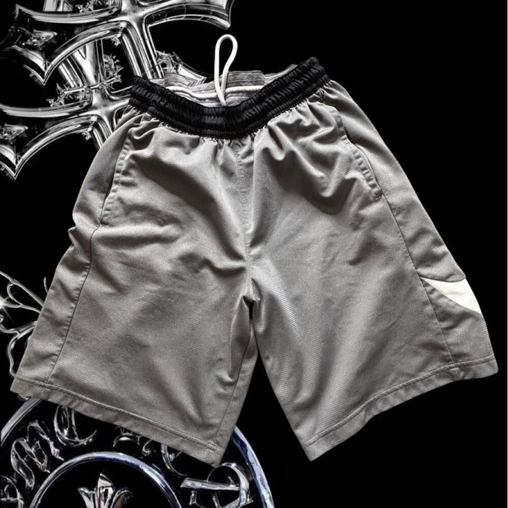 Nike Men's Grey and Black Shorts